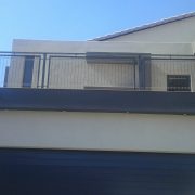 010749_18